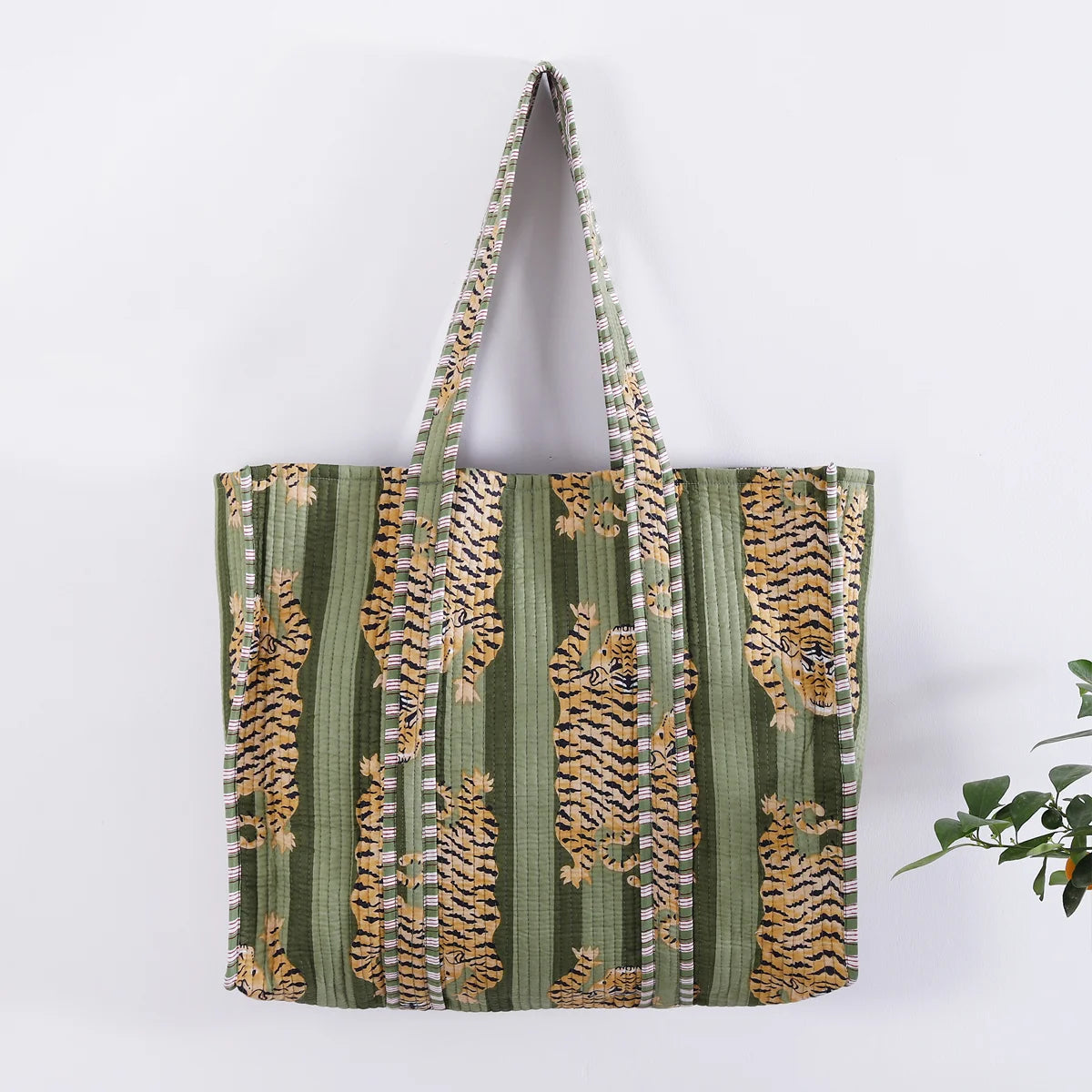 Women Tiger Print Quilted Shopping Bags