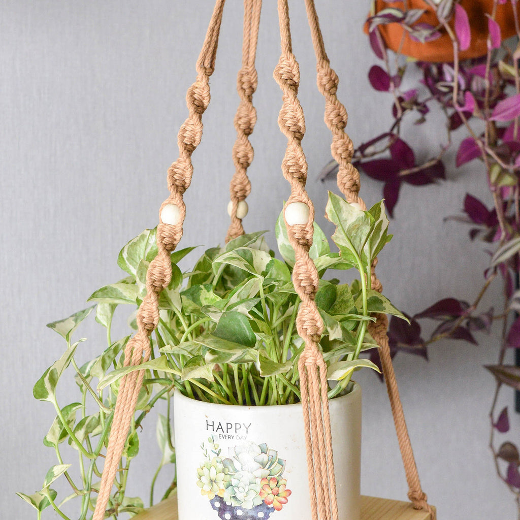 Macrame Planter in Square Shape - close-up detail 3