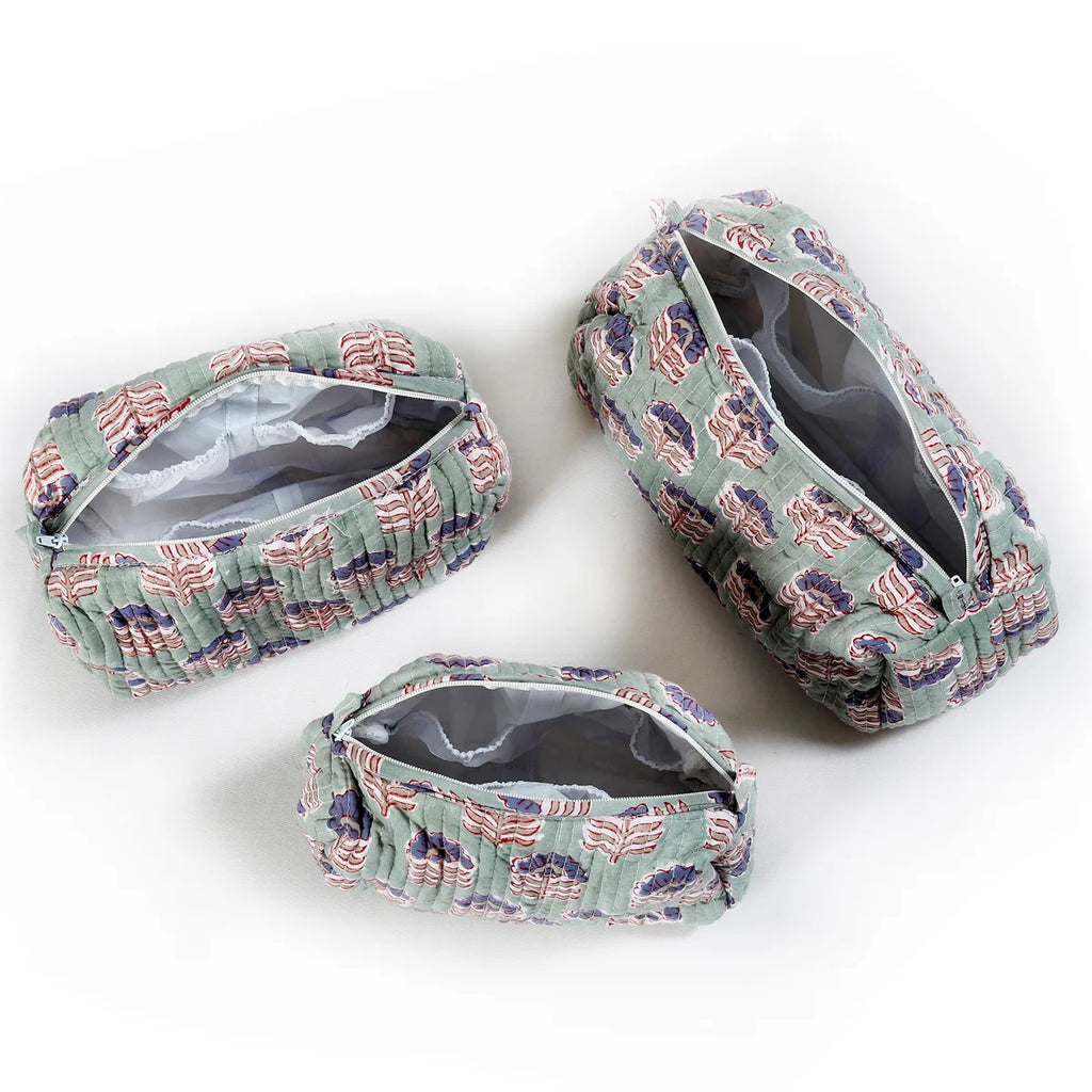 Green Beautiful Floral Toiletry Bag Cosmetic Punches