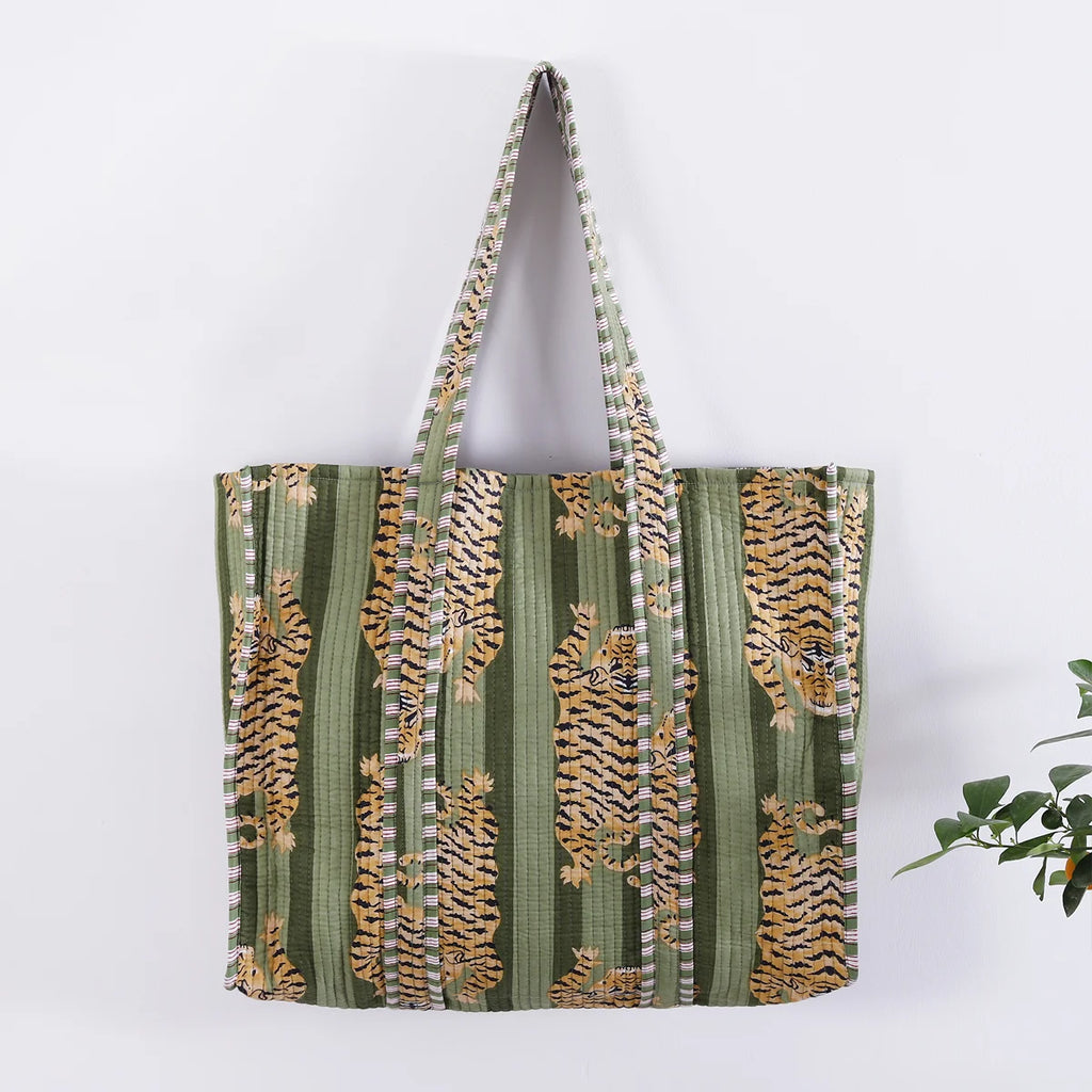 Women Tiger Print Quilted Shopping Bags